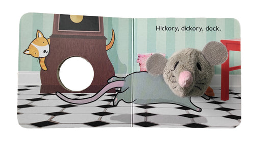 Hickory dickory dock (Finger Puppet Book)