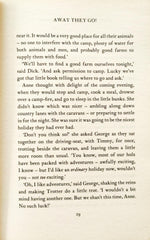 The Famous Five Off in a Caravan (Enid Blyton/Red)