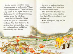 Colour First Reader Combo 2 (2 Books)